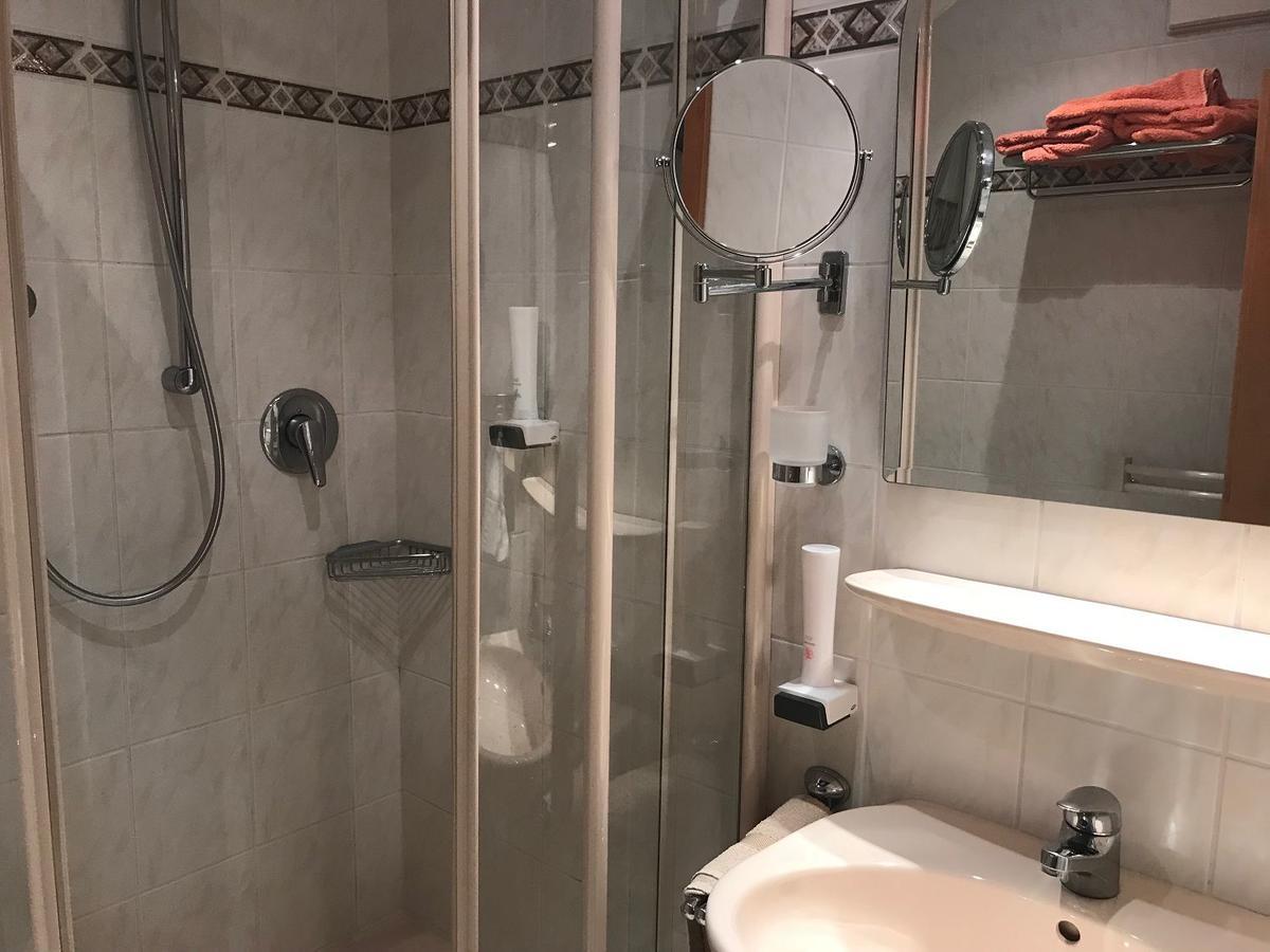 באד ברנק אים פיכטלגבירגה Gasthof & Hotel Goldener Hirsch מראה חיצוני תמונה