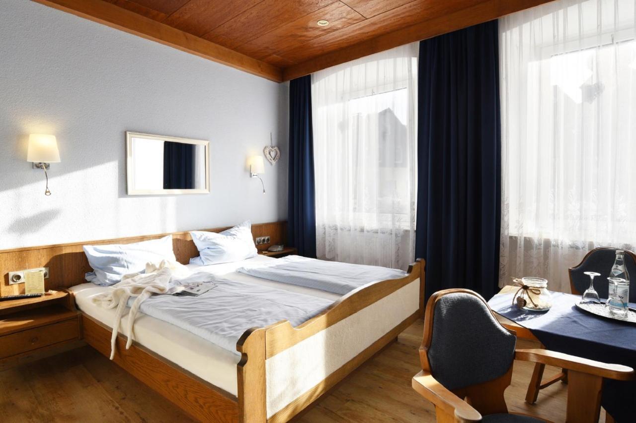 באד ברנק אים פיכטלגבירגה Gasthof & Hotel Goldener Hirsch מראה חיצוני תמונה