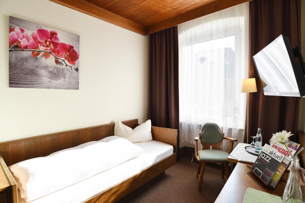 באד ברנק אים פיכטלגבירגה Gasthof & Hotel Goldener Hirsch מראה חיצוני תמונה